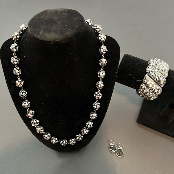 Jewelry set - Picture 1 of 8